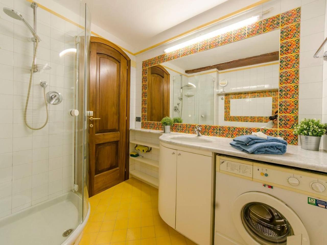 Joivy Colorful Flat For 5 Close To Piazza De Ferrari Genua Exteriör bild